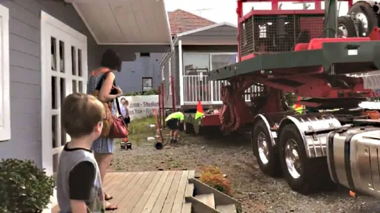 Lucas House Foldable House thumbnail 3